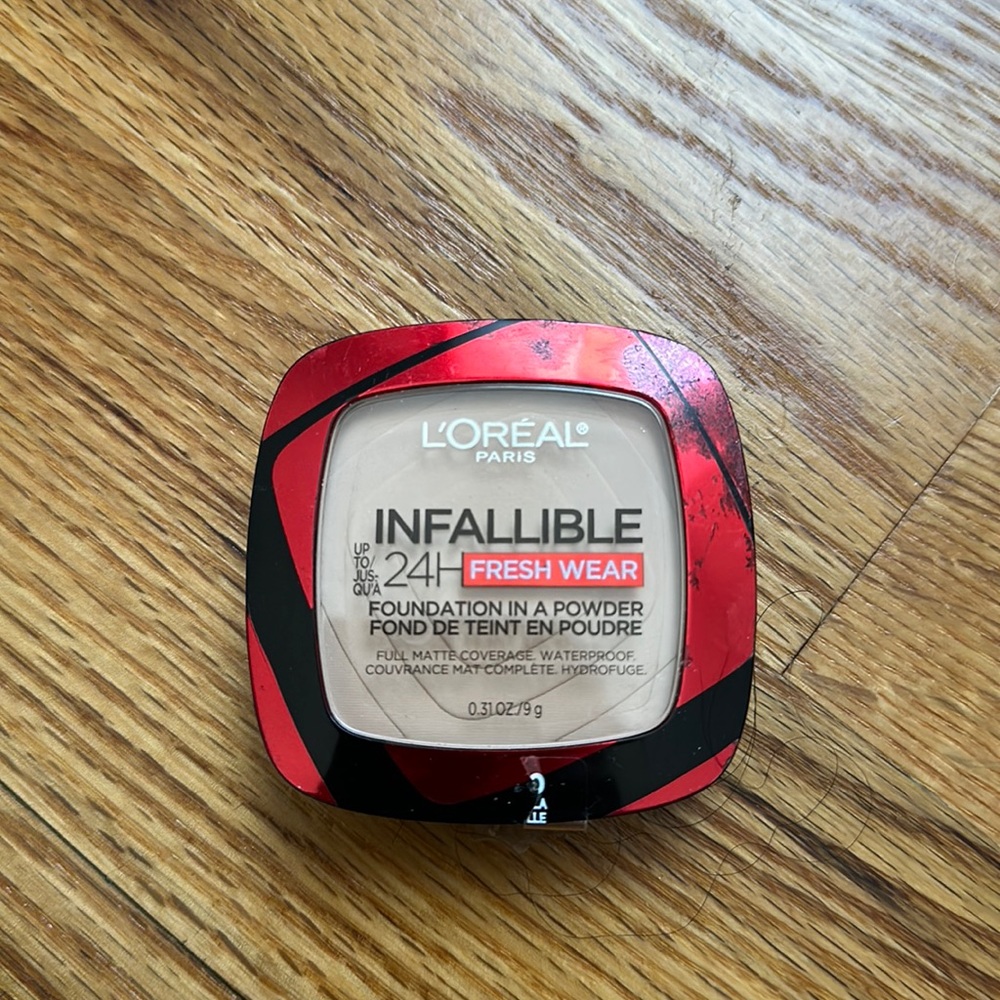 L’Oréal infallible powder foundation